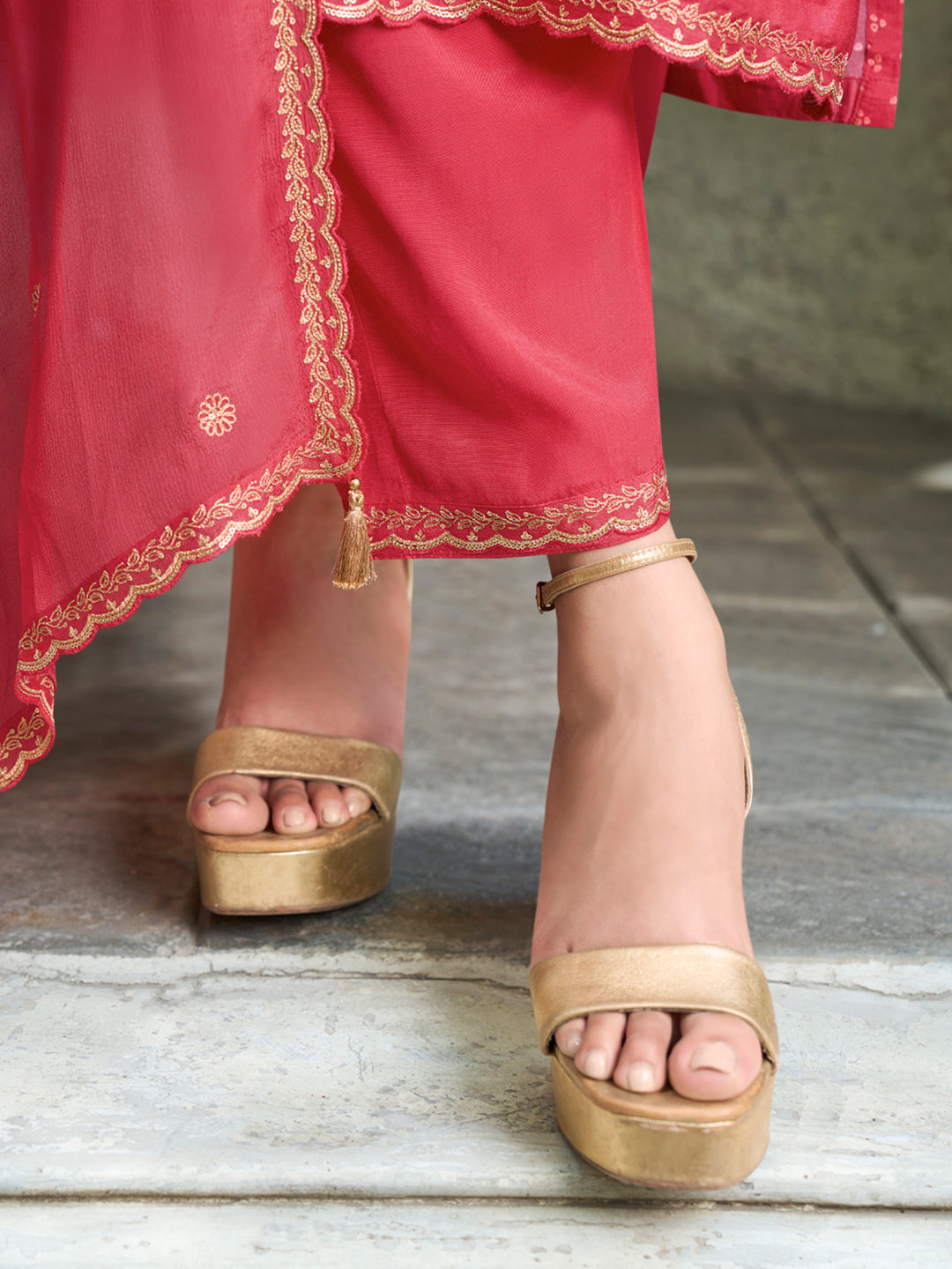Digital Bandhni Printed Kurta with Trouser & Scalloped Dupatta Product vendor