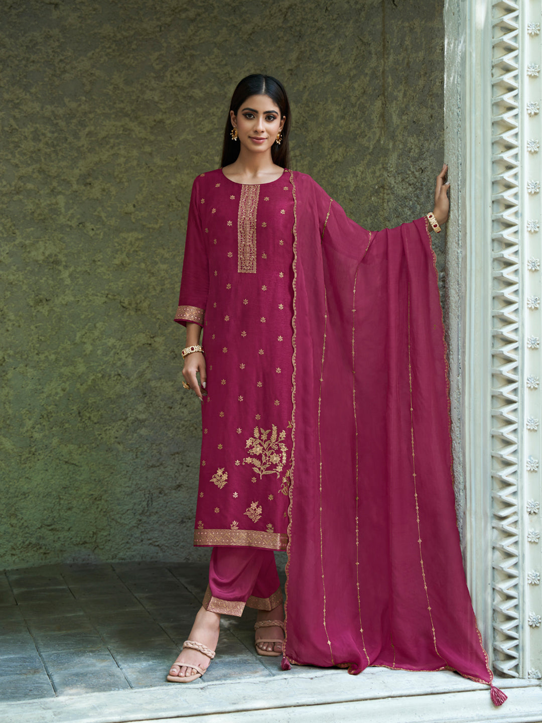 Light Wine Exquisite Placement Weaving Kurta Suit Set Product vendor