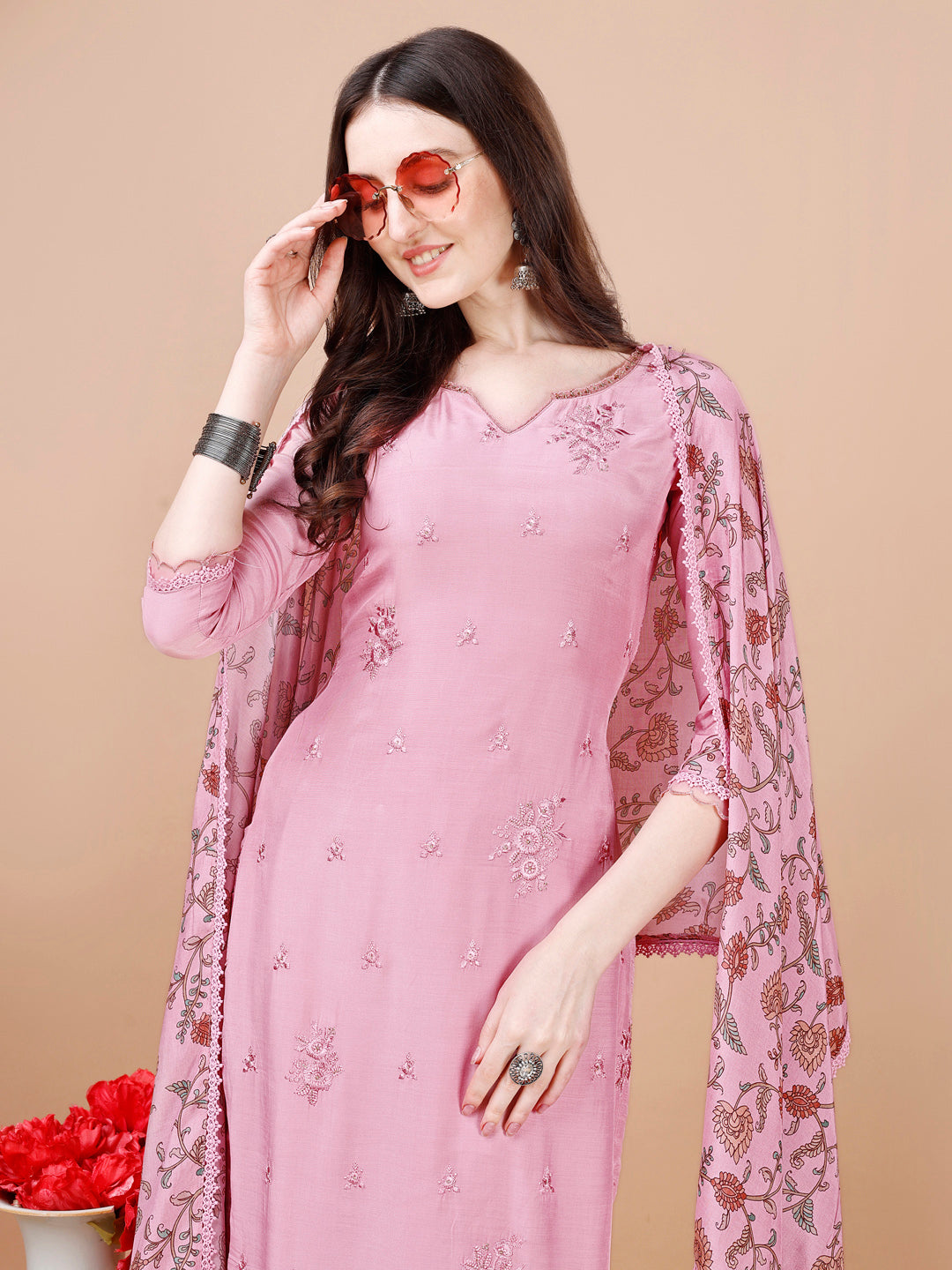 Light Pink Embroidery Kurta Suit Set Product vendor