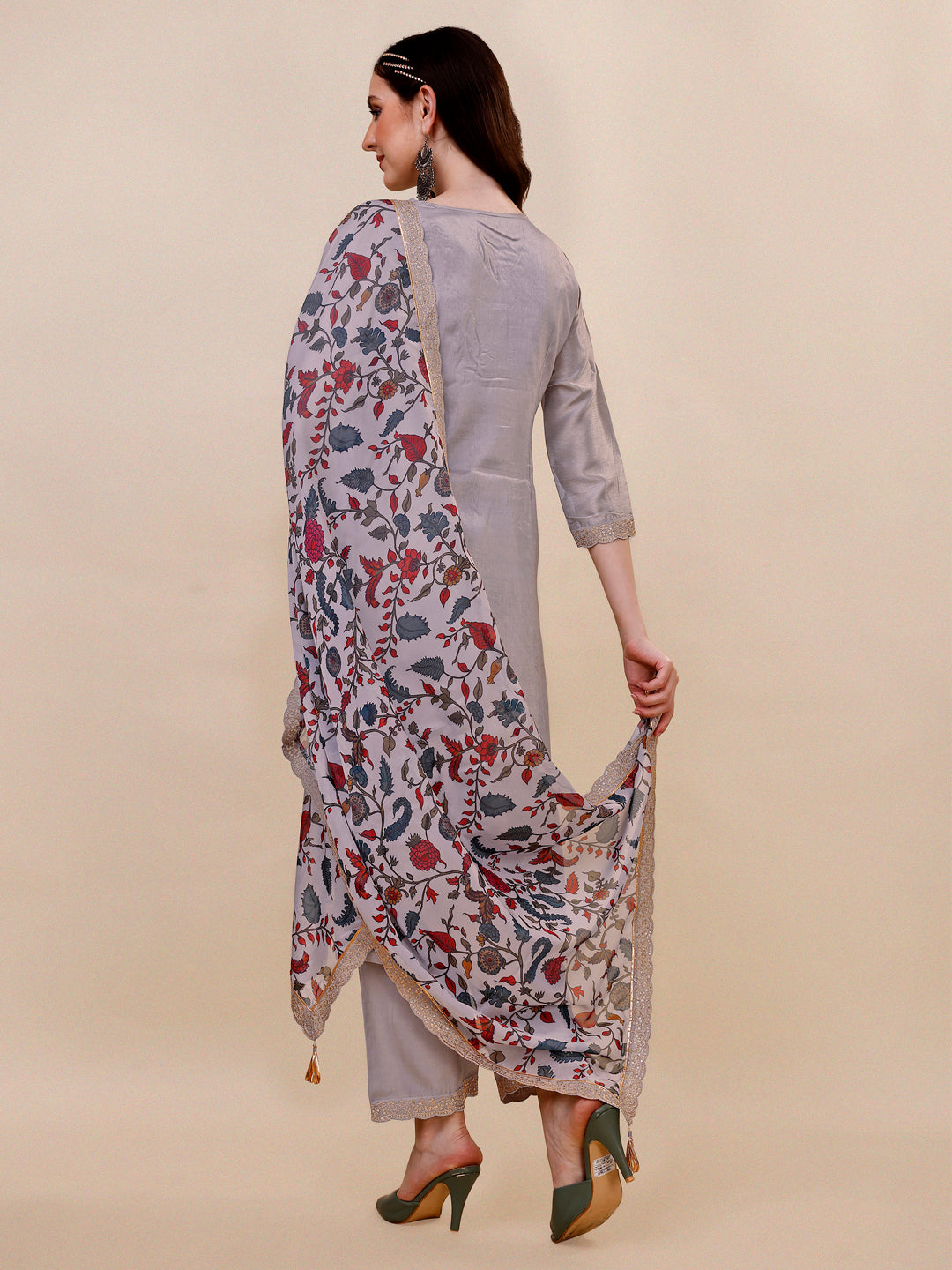 Grey Embroidery Kurta Suit Set Product vendor