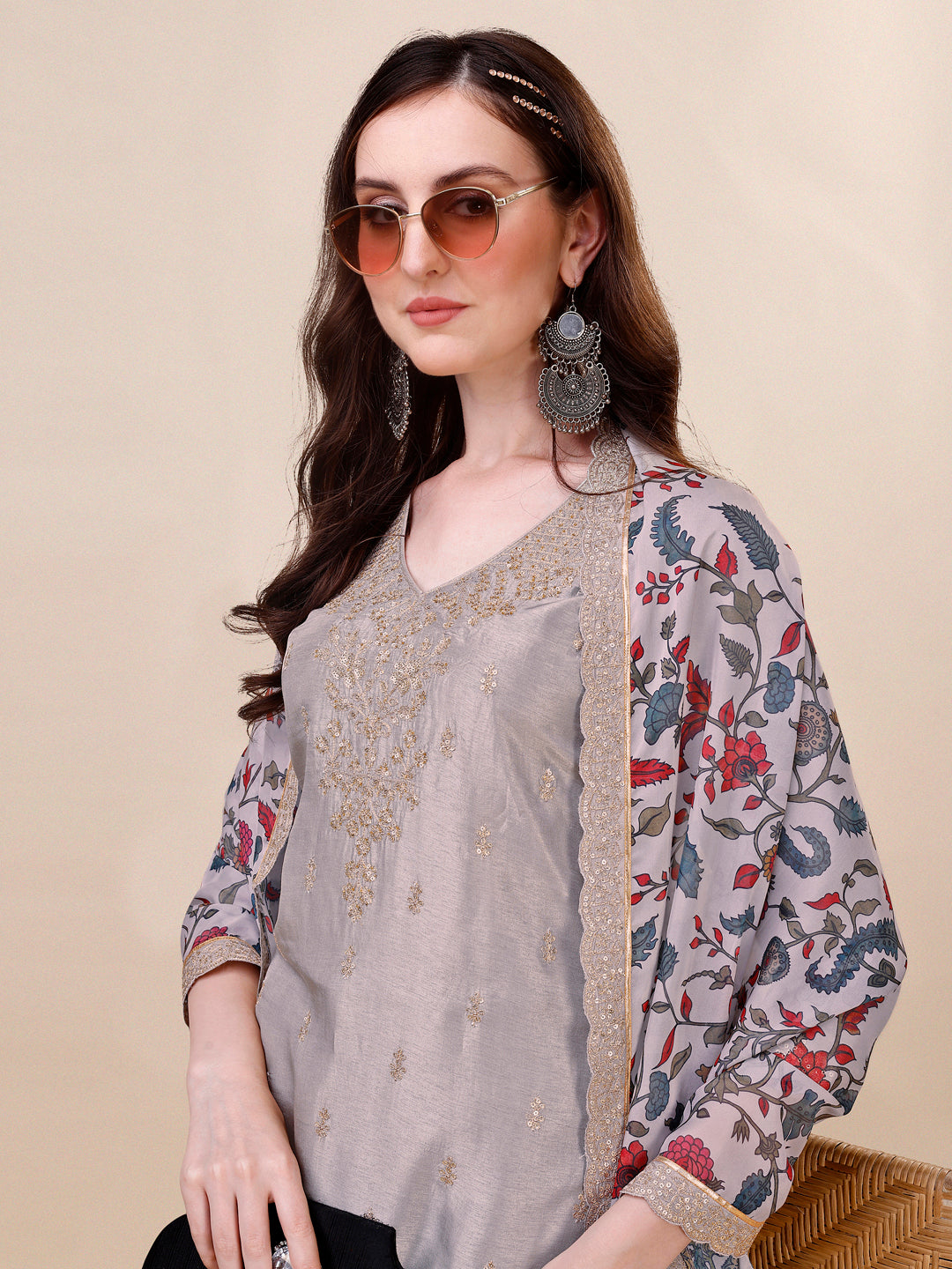Grey Embroidery Kurta Suit Set Product vendor