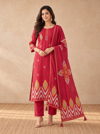 Women's Red Geometric Printed Kurta Set with Dupatta