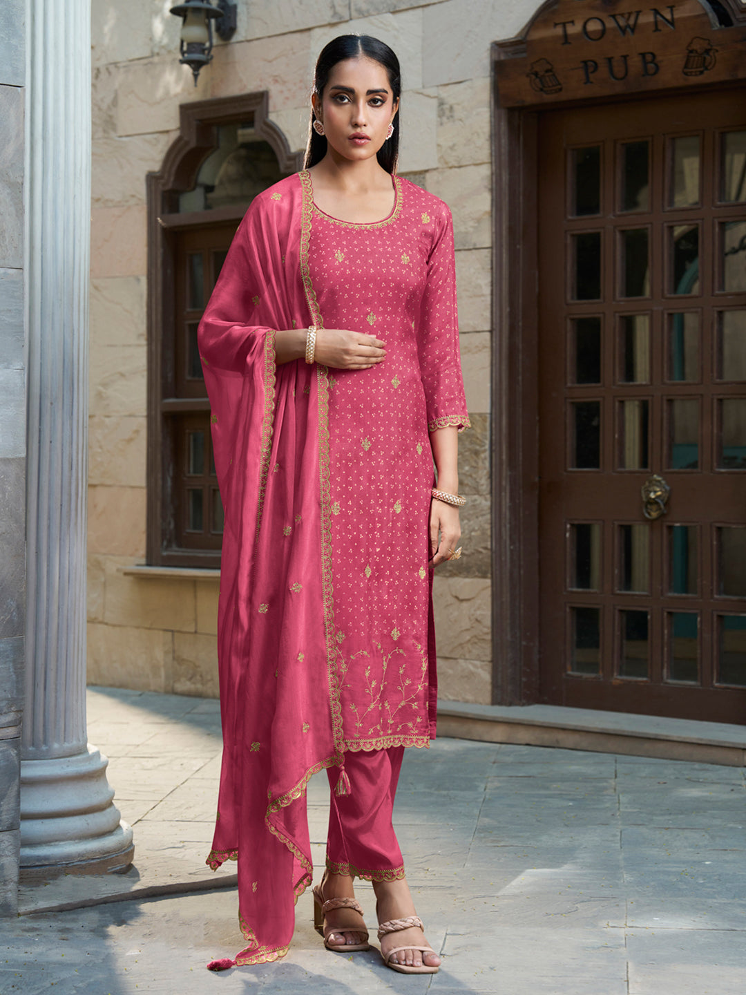 Digital Bandhni Printed Kurta with Trouser & Scalloped Dupatta Product vendor