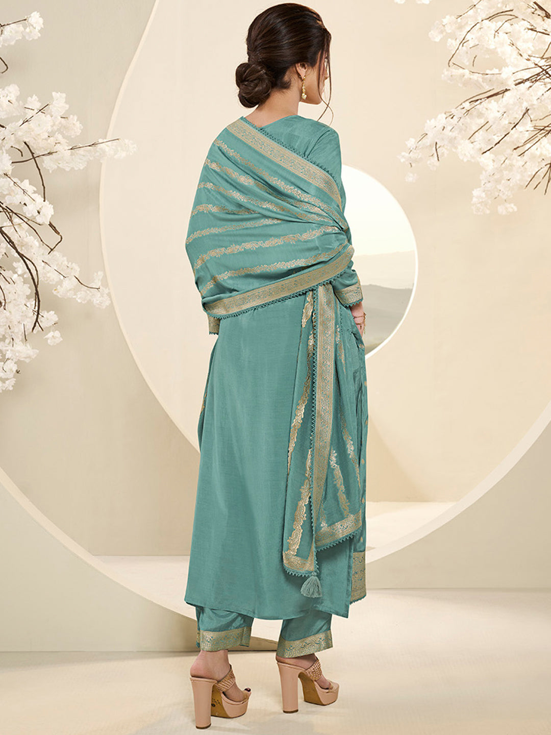 Sea Green Muslin Jacquard Kurta Suit Set with Champagne Thread Weave & Pencil Sketch Weave Yoke Product vendor