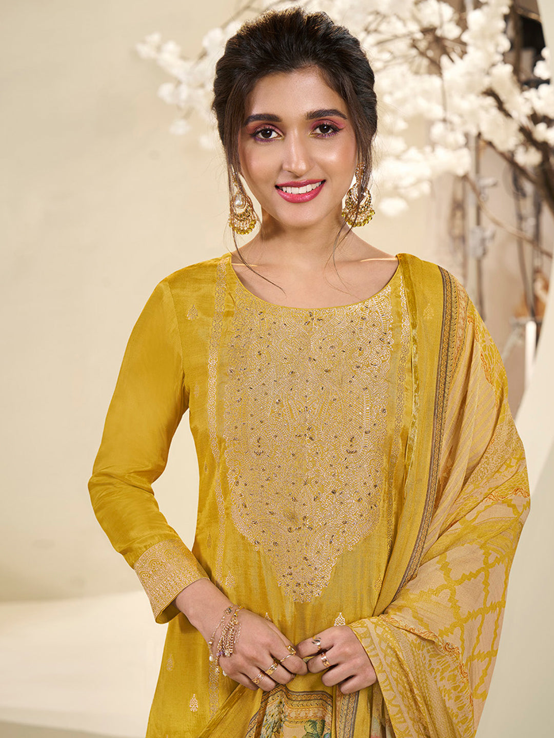 Muslin Jacquard Kurta Suit Set with Pencil Sketch Weave Handwork on Yoke Product vendor
