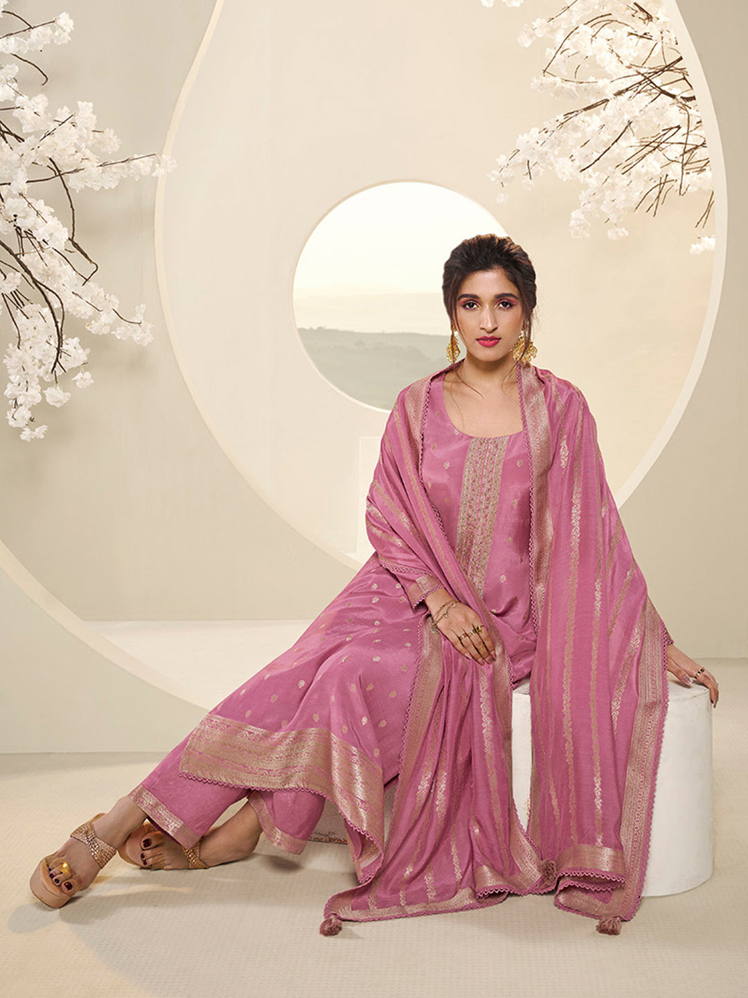 Light Pink Muslin Jacquard Kurta Suit Set with Champagne Thread Weave & Pencil Sketch Weave Yoke Product vendor