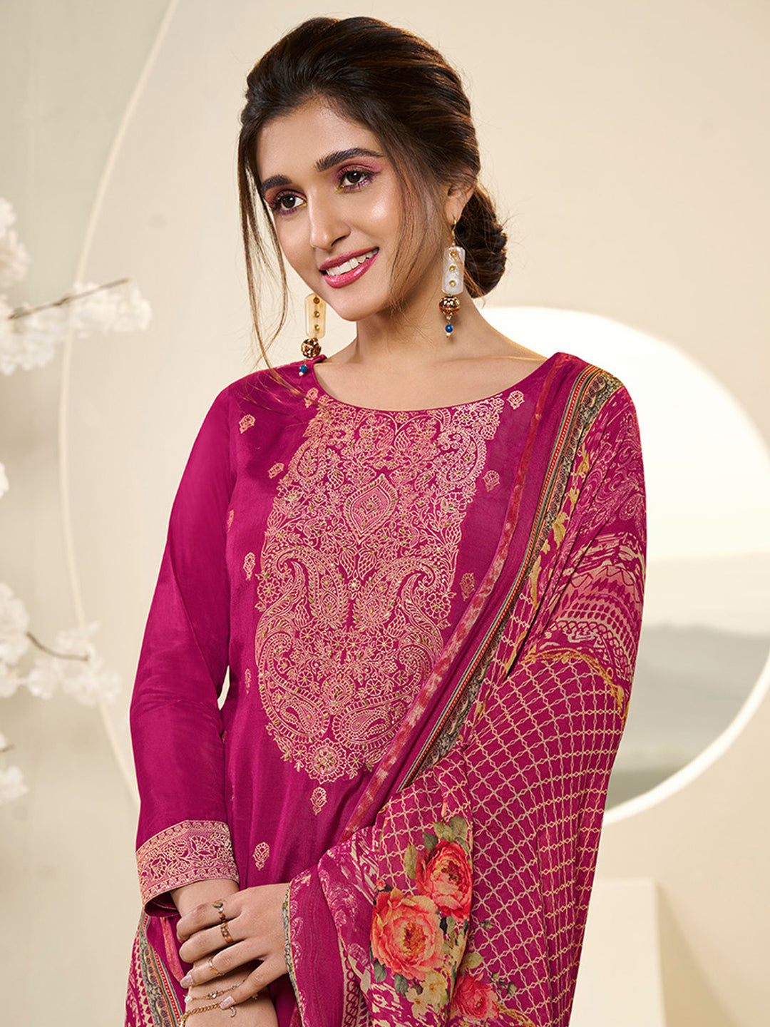 Muslin Jacquard Kurta Suit Set with Pencil Sketch Weave Handwork on Yoke Product vendor