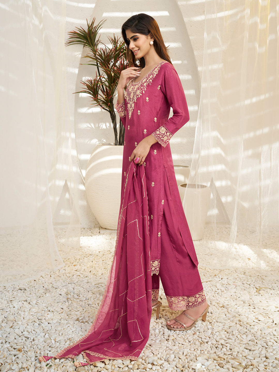 Floral + Geometric thread work & Hanging Pearl on Daman Kurta With Straight Pant & Dupatta Product vendor