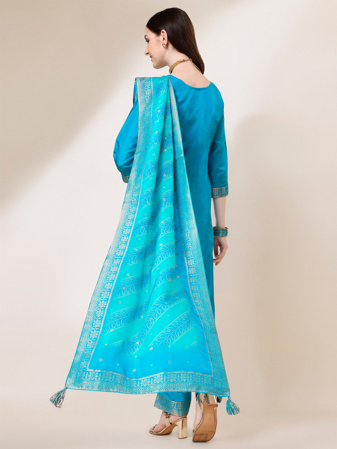 Turquoise Blue Jacquard Kurta Suit Set with Bandhani Printed Dupatta Product vendor