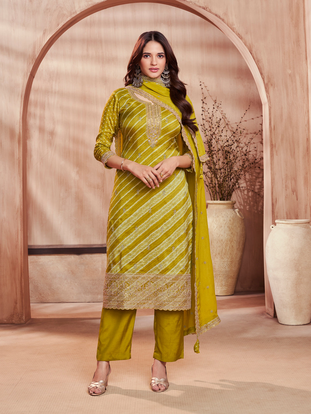 Olive Printed Straight Kurta With Dyed Trousers And Embroidery Dupatta