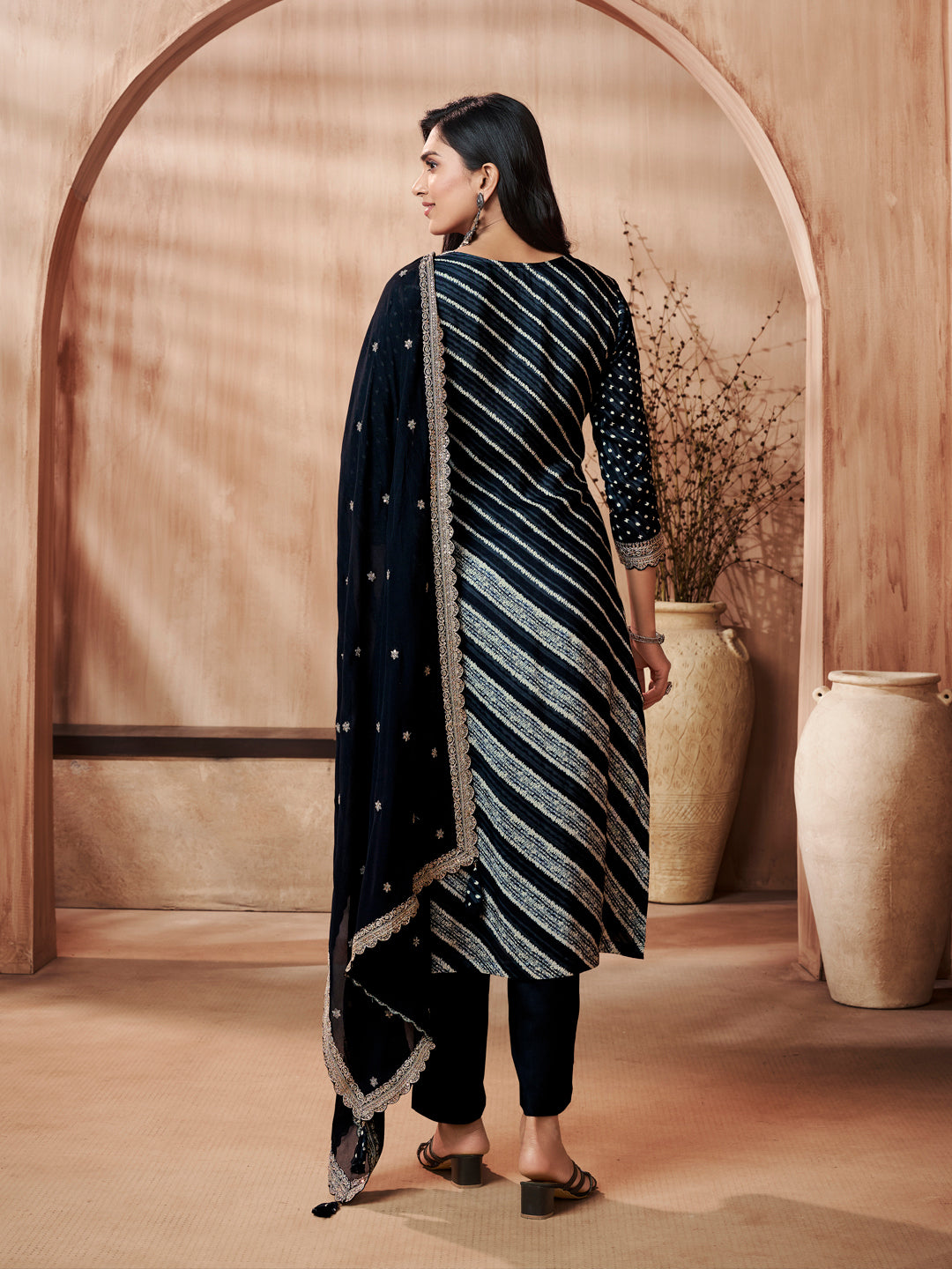 Black Printed Straight Kurta With Dyed Trousers And Embroidery Dupatta