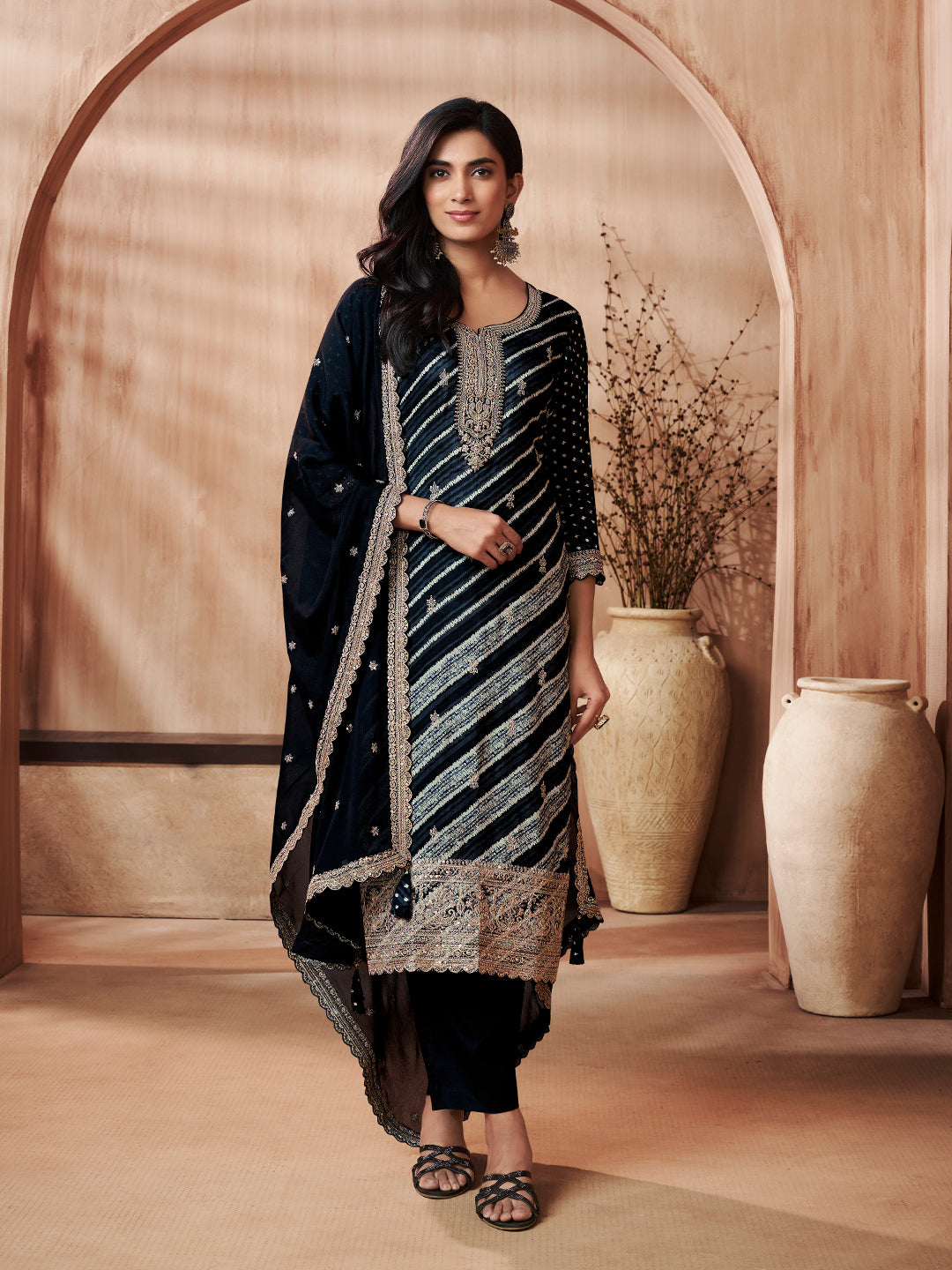 Black Printed Straight Kurta With Dyed Trousers And Embroidery Dupatta