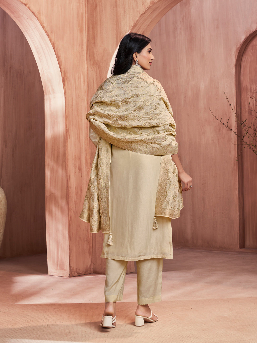 Off-White Embroidery Straight Kurta With Dyed Trousers And Jacquard Dupatta