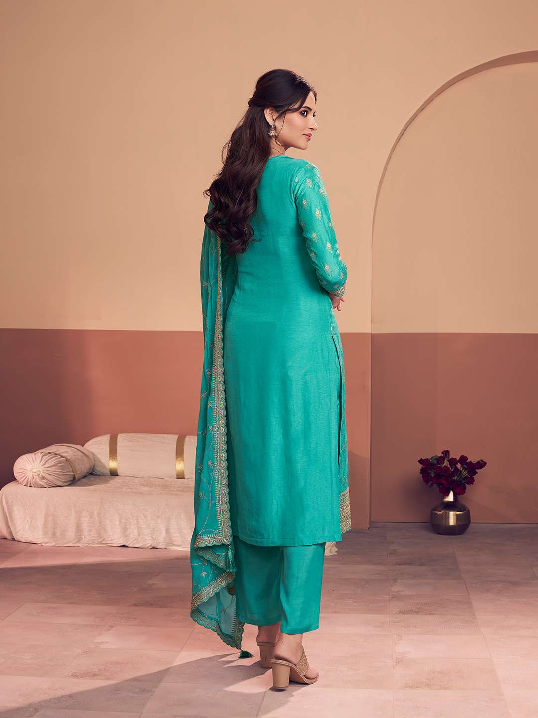 Turquoise Blue Jacquard Straight Kurta With Dyed Trousers And Embroidery Dupatta