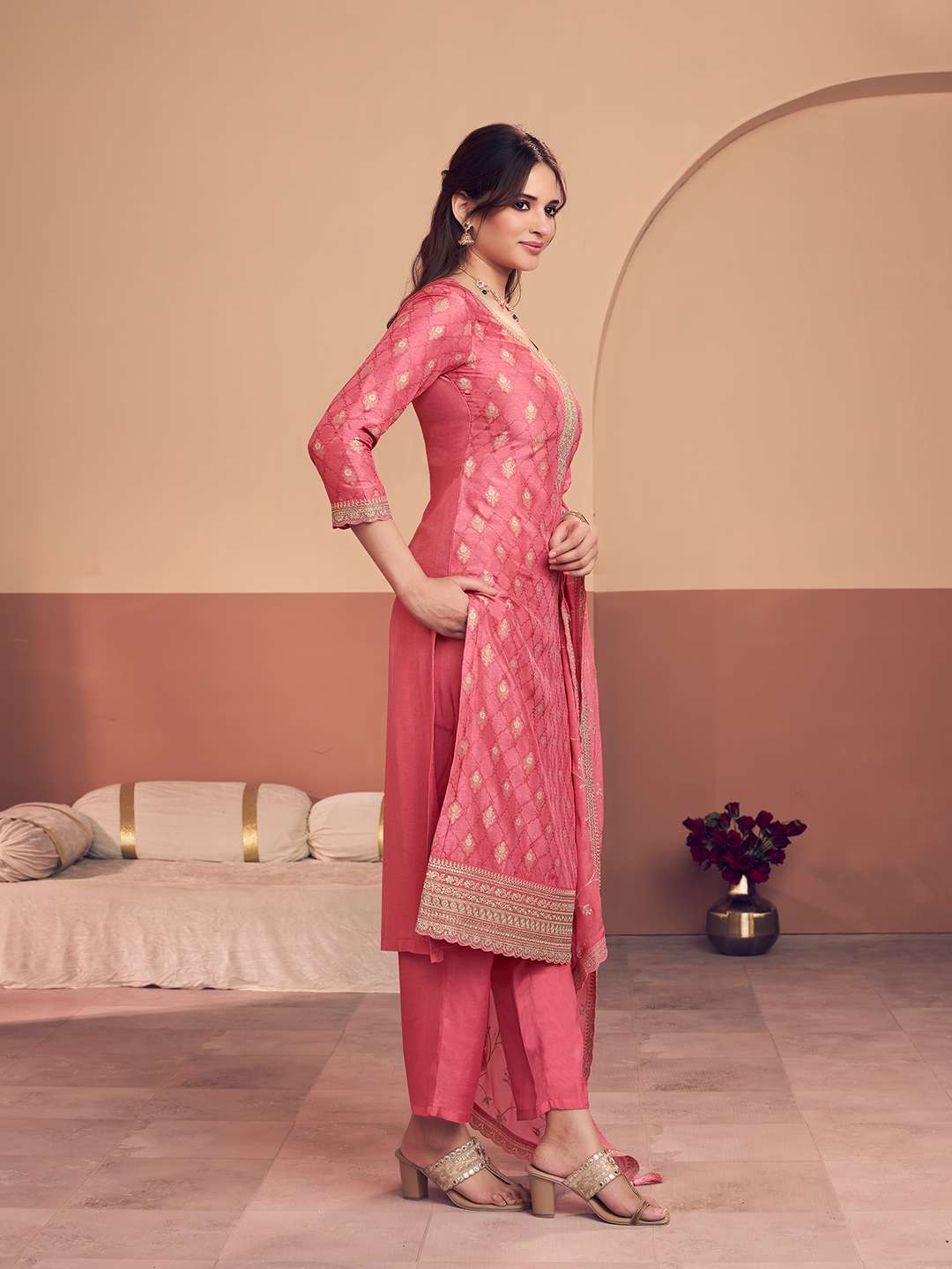 Pink Jacquard Straight Kurta With Dyed Trousers And Jaal Embroidery Dupatta