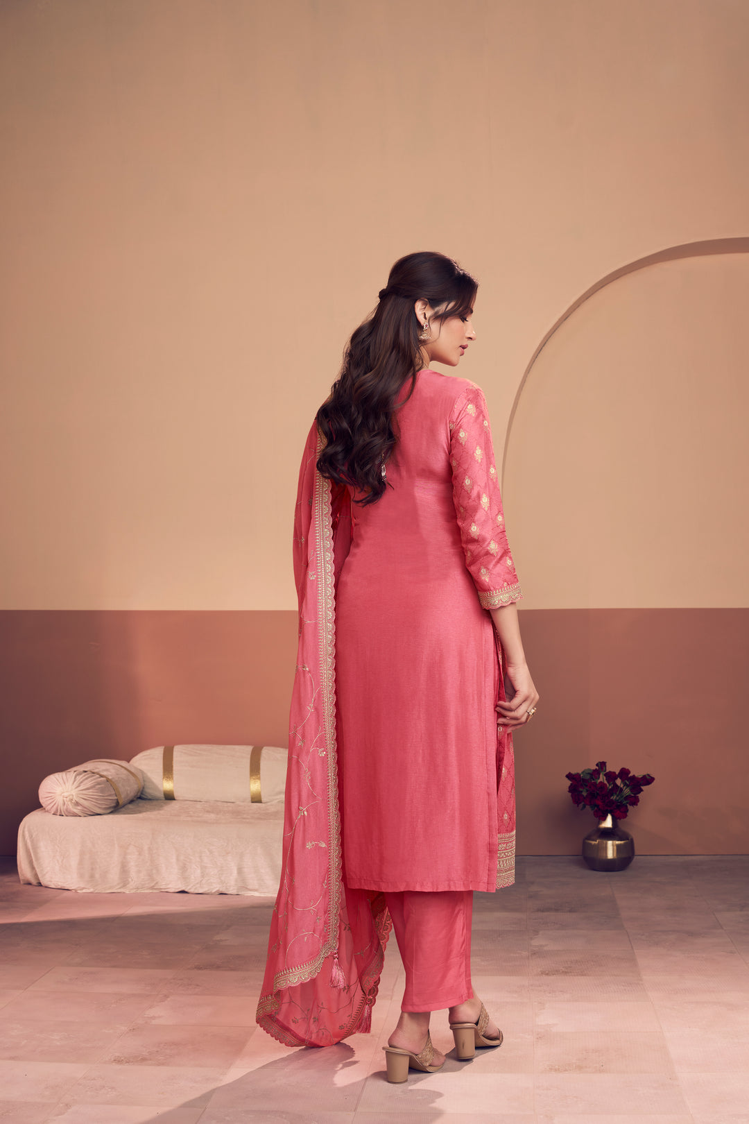 Pink Jacquard Straight Kurta With Dyed Trousers And Embroidery Dupatta