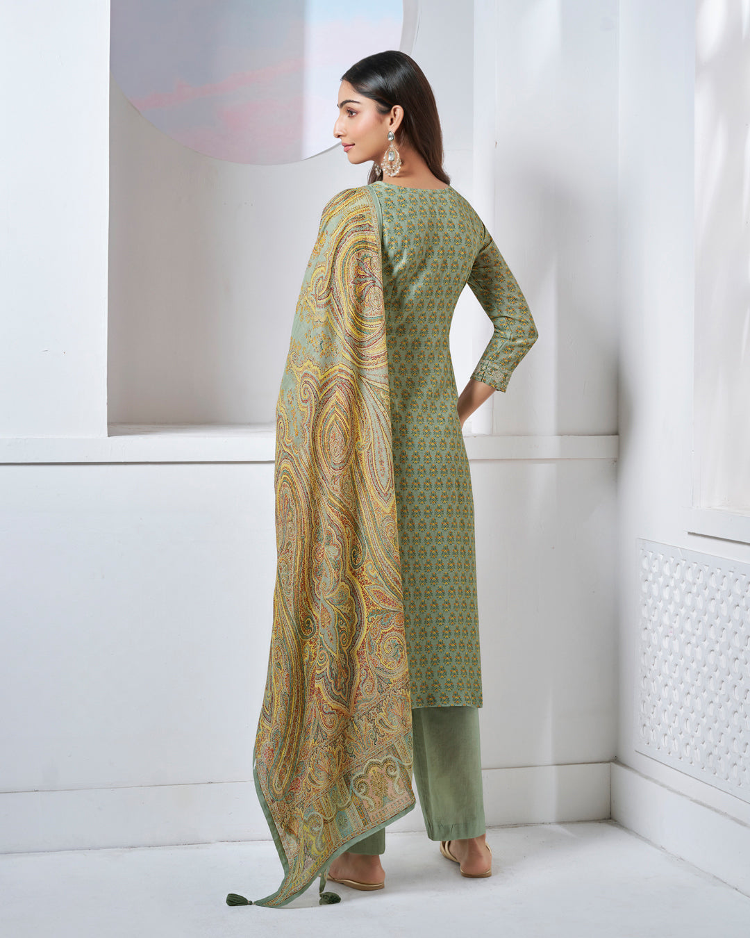 GREEN EMBROIDERY WITH PRINTED STRAIGHT KURTA WITH DYED TROUSERS AND PRINTED DUPATTA