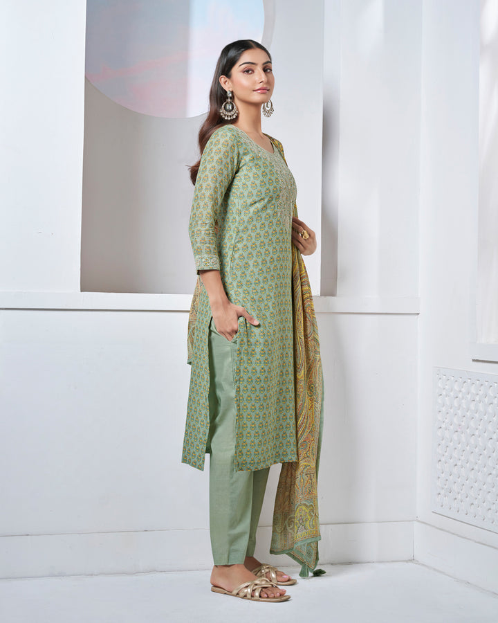 GREEN EMBROIDERY WITH PRINTED STRAIGHT KURTA WITH DYED TROUSERS AND PRINTED DUPATTA