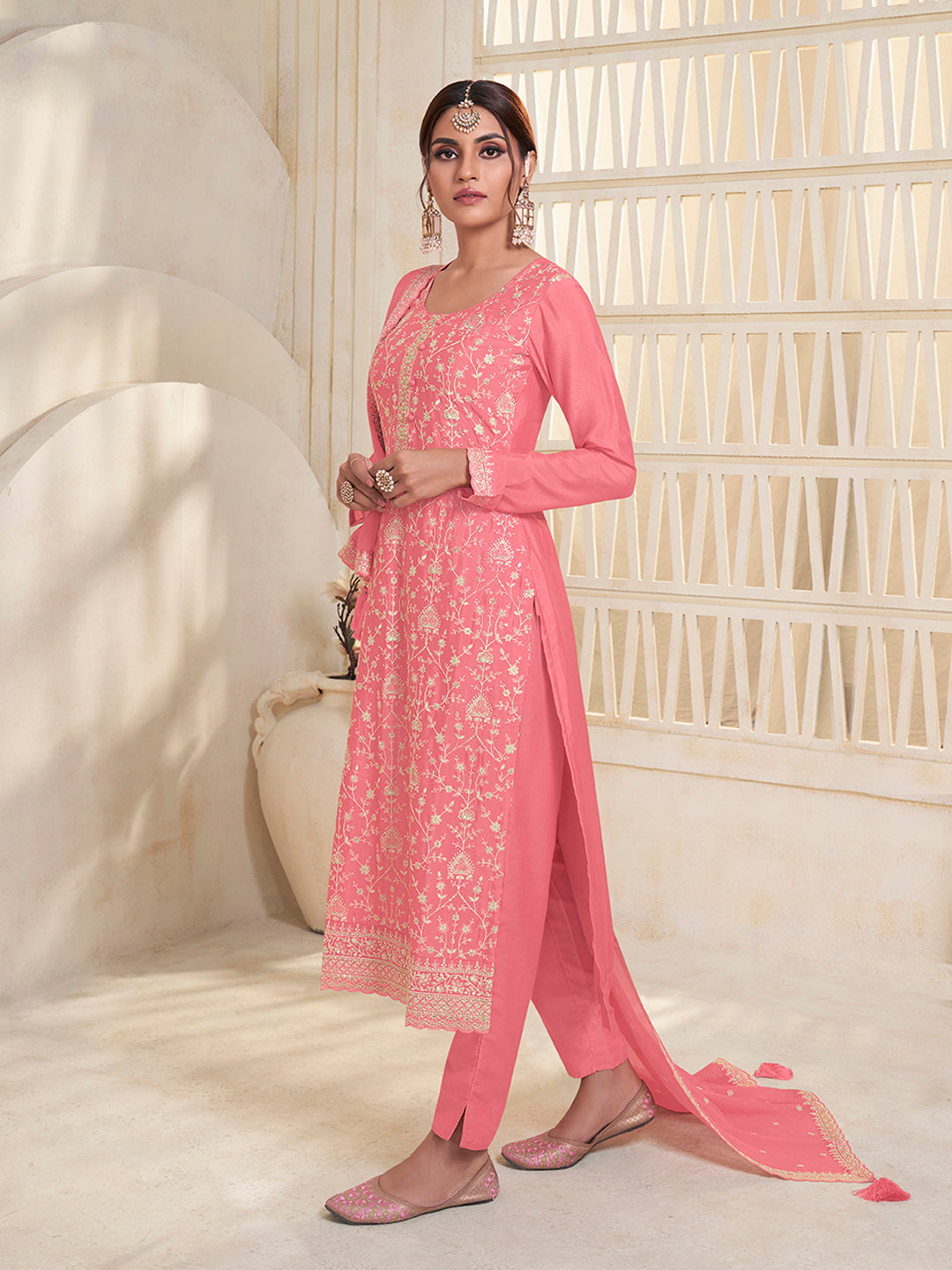 Leavender White Thread Embroidered KurtaPeach White Thread Embroidered Kurta Suit Set Suit Set Product vendor