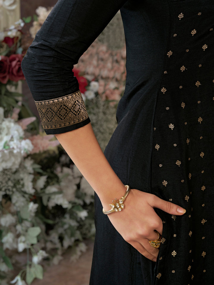 Black Dola Silk Kurta Set with Jacquard Detailing and Intricate Embroidery, Paired with a Cherry Silk Dupatta