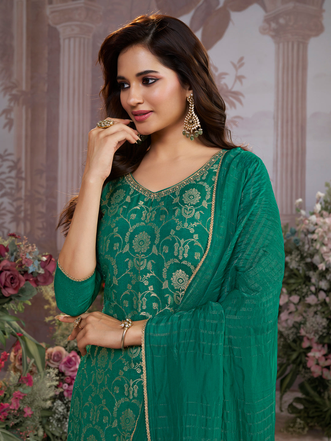 Green Chinon Kurta Set with Jacquard and Zari Work, Paired with an Organza Dupatta