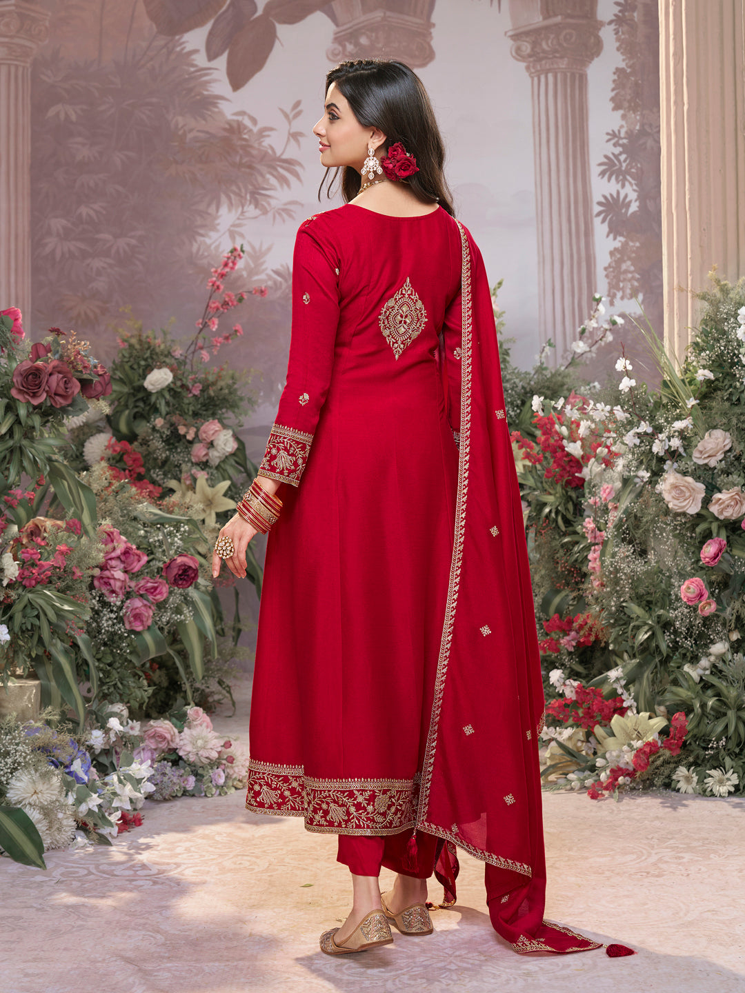 Red Vichitra Silk Kurta Suit Set with Embroidered Work Paired with Vichitra Silk Dupatta with Embroidered Work