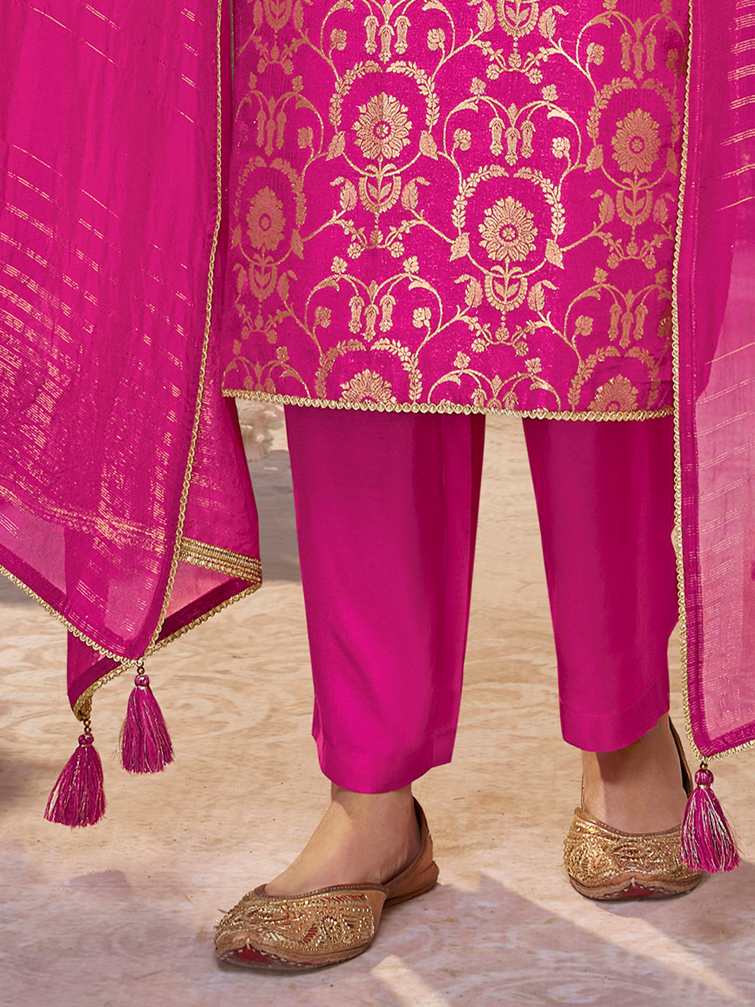Pink Chinon Kurta Set with Jacquard and Zari Work, Paired with an Organza Dupatta