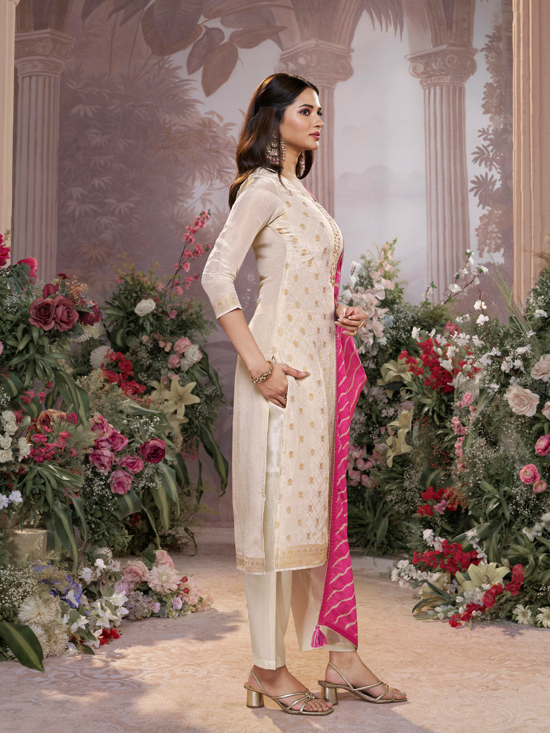 Cream Tissue Jacquard Kurta Set with Pink Contrast Digital Print Dupatta