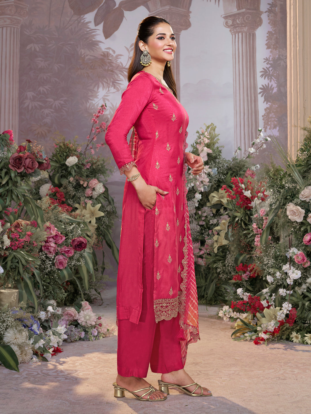 Red Dola Silk Kurta Set with Embroidered Work Paired with Chiffon Dupatta with Digital Print Work