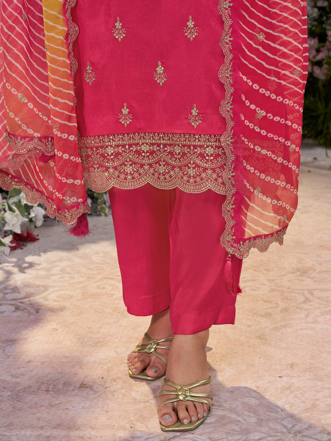 Red Dola Silk Kurta Set with Embroidered Work Paired with Chiffon Dupatta with Digital Print Work