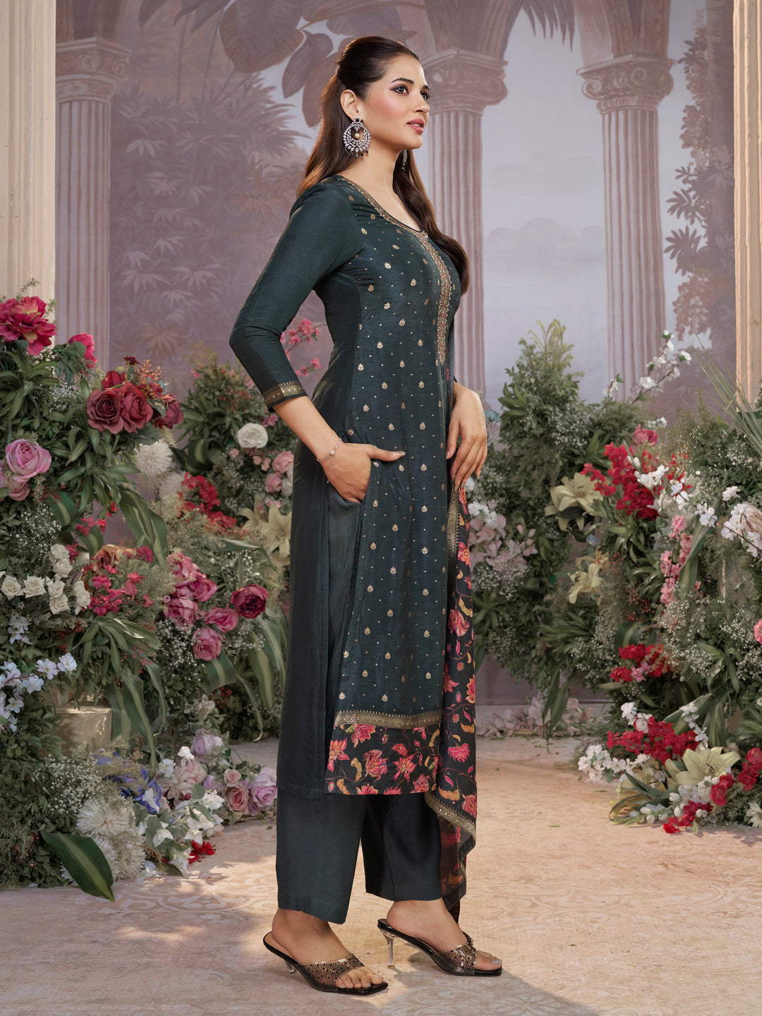 Dark Charcoal Dola Silk Kurta Set with Jacquard Work, Paired with a Dola Silk Digital Printed Dupatta