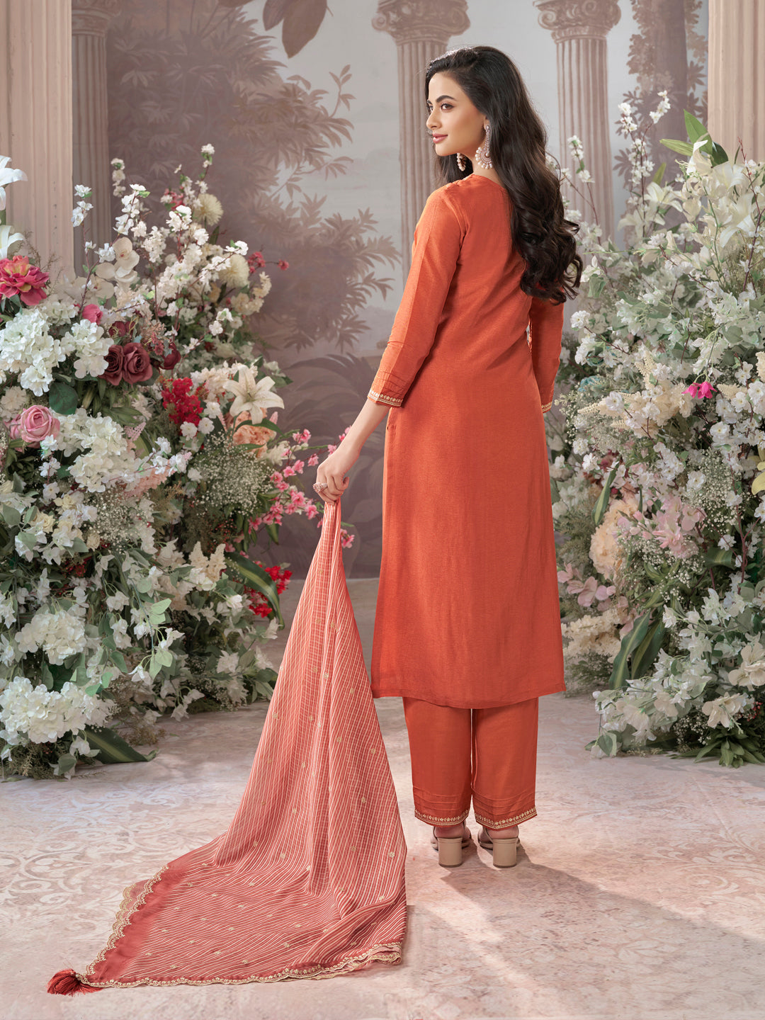 Peach Dola Silk Kurta Set With Embroidered Work Paired With Chiffon Digital Printed Dupatta