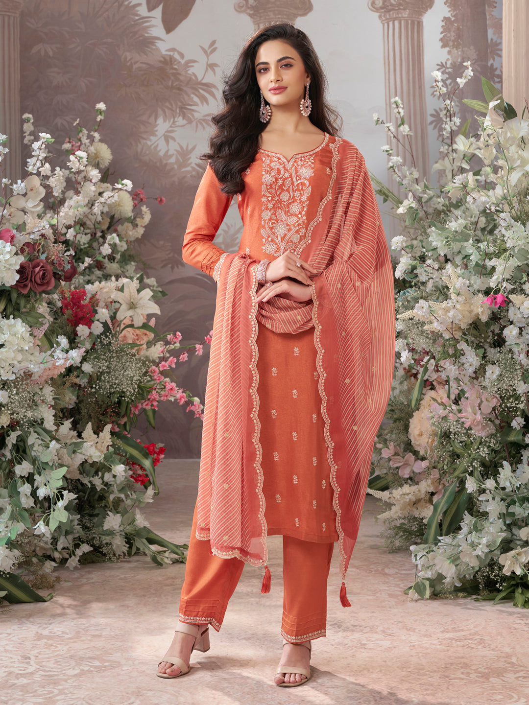 Peach Dola Silk Kurta Set With Embroidered Work Paired With Chiffon Digital Printed Dupatta