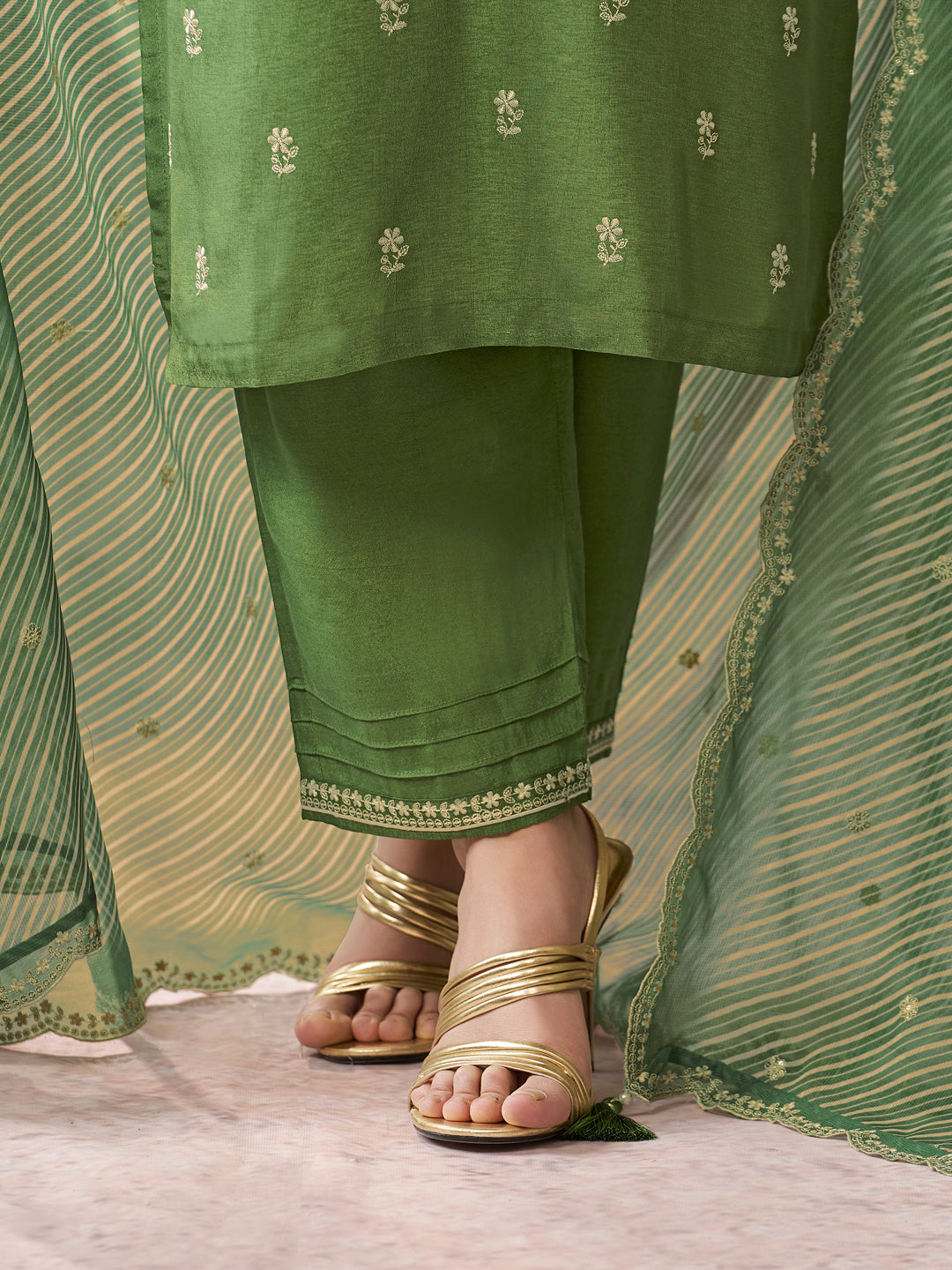 Olive Dola Silk kurta Set With Embroidered Work Paired With Chiffon Digital Printed Duppatta