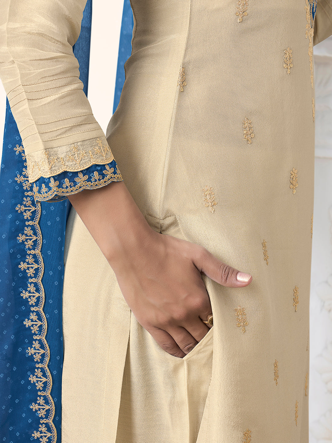 Off-White Tissue with Bandhi Print Colour Contrast Dupatta Kurta Suit Set