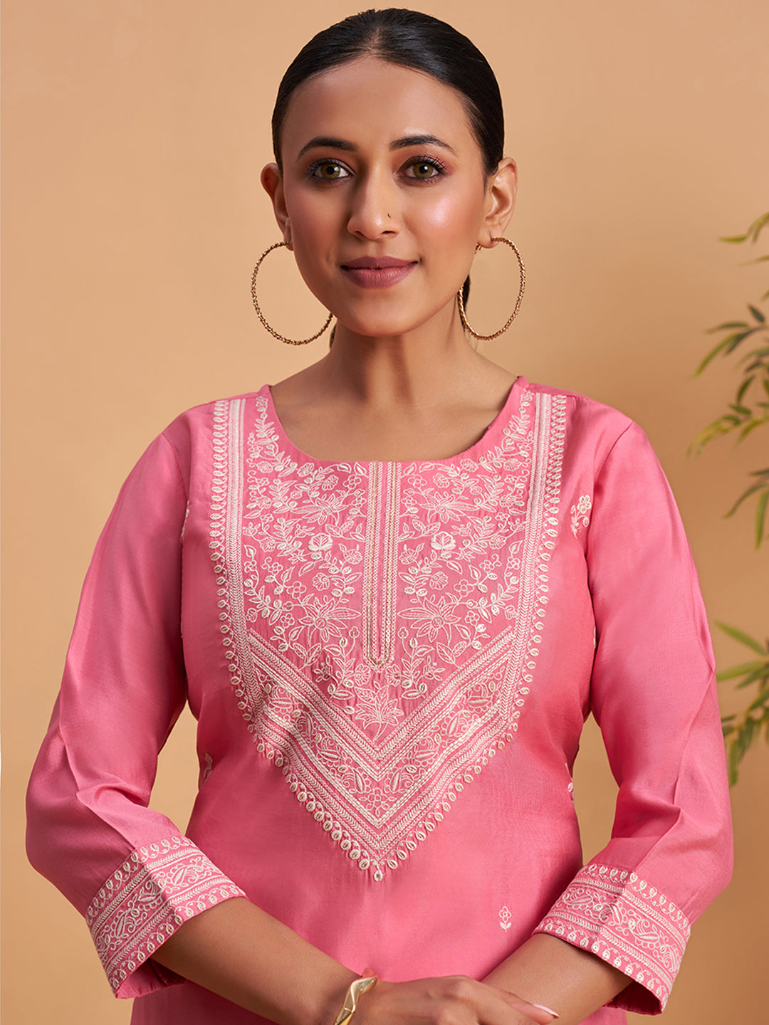 Women’s Elegant Pink Embroidered Straight Kurti