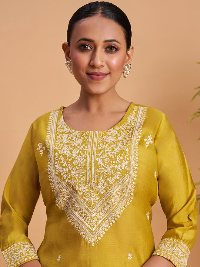 Women’s Elegant Yellow Embroidered Straight Kurti