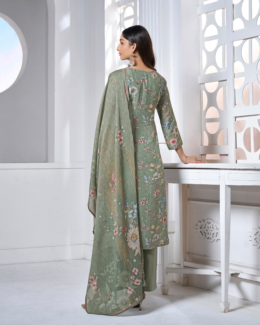 GREY PRINTED WITH LACE WORK STRAIGHT KURTA WITH DYED TROUSERS AND PRINTED DUPATTA