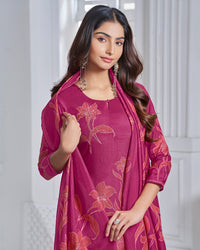 Margenta Printed Straight Kurta With Dyed Trousers And Printed Dupatta