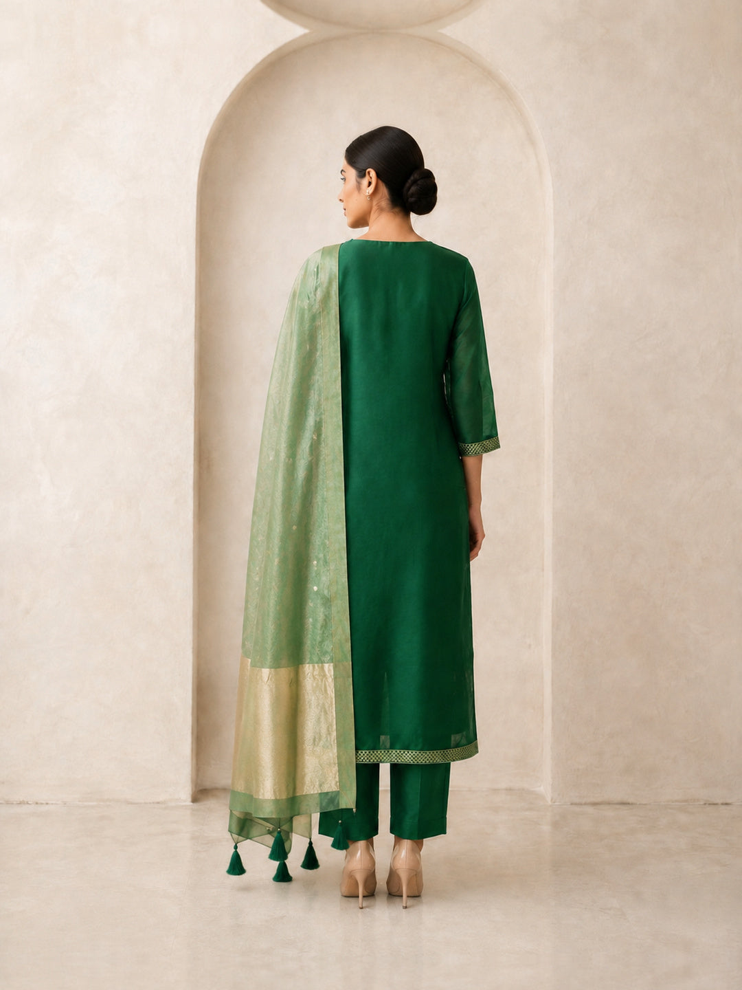 Women's Green Chanderi Cotton Embroidered Kurta With Trouser And Dupatta